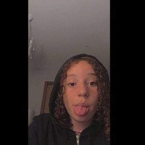 Meet your Posher, Mylan